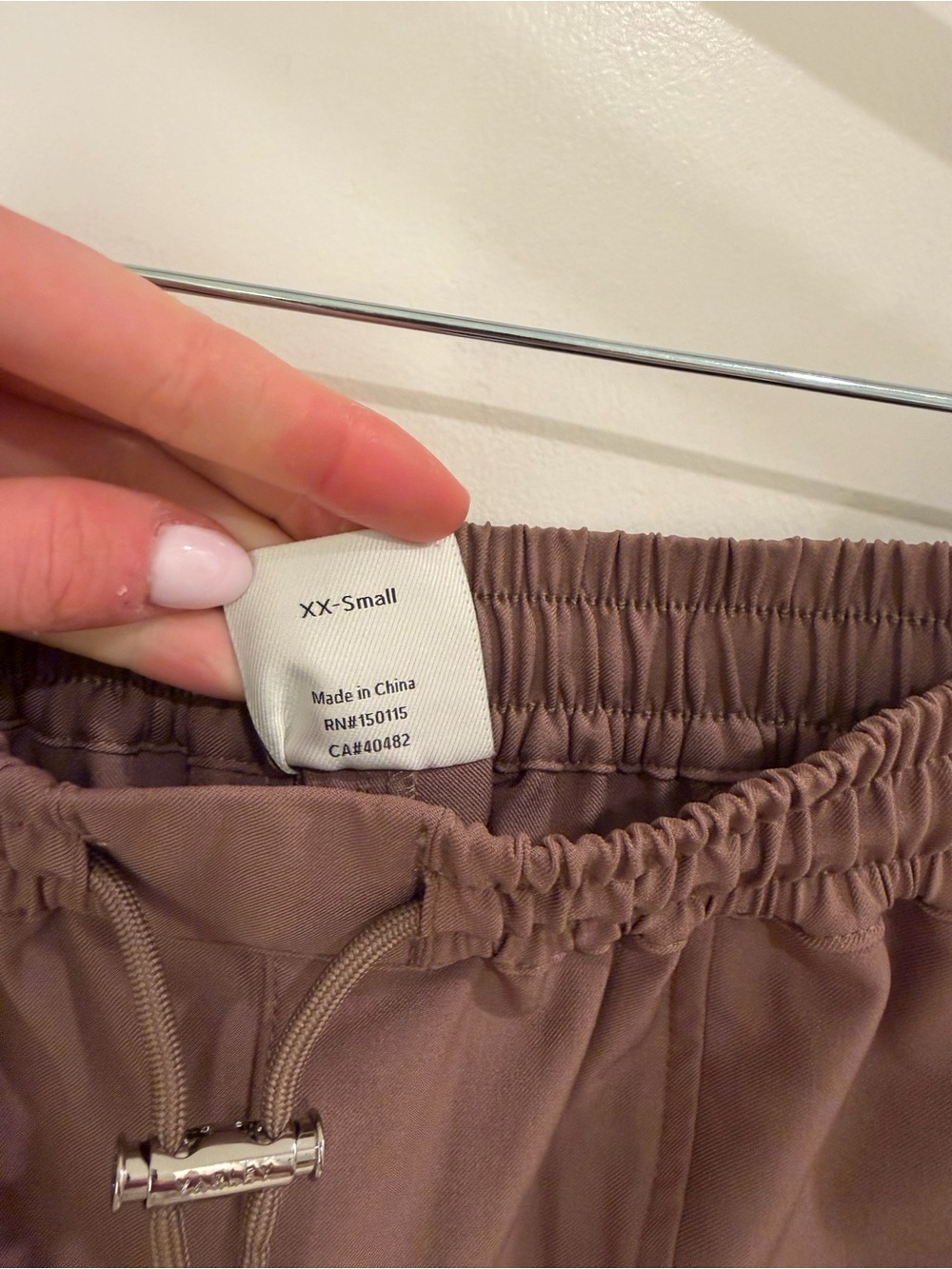 Never Worn Varley Brown Drawstring Shorts XXS - Picture 4 of 4